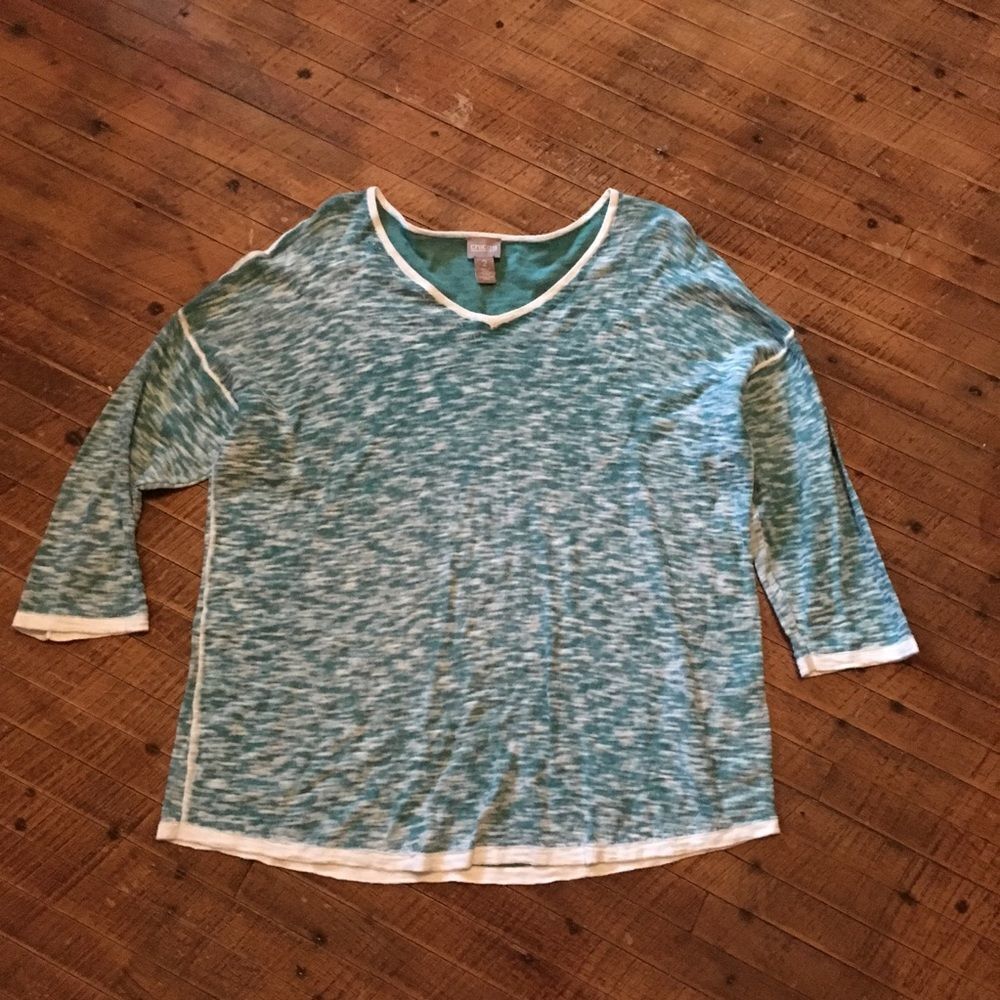 Chico’s 2 lightweight 3/4 sleeve heathered sweater